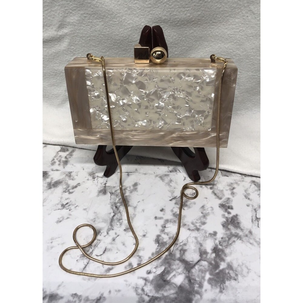 Acrylic Mother of Pearl Clutch Purse Evening Bag Detachable Chain Formal Glam
